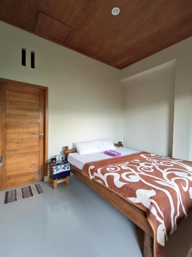 Made Oka Budget Room Munduk  Exterior photo